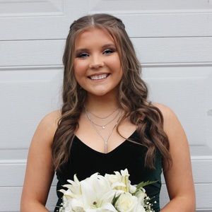 Meet your Posher, Allison